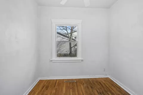 Bedroom - 28 E Rockwell Ave, Spokane, WA 99207 photo 1 of 10