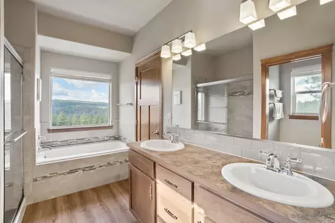 29 E Lindsey Ln, Spokane, WA 99208 photo 17