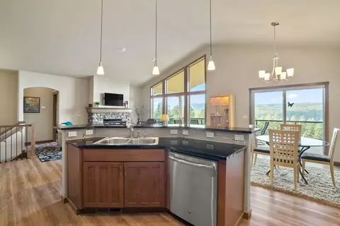 29 E Lindsey Ln, Spokane, WA 99208 photo 13
