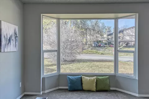 10712 E 33rd Ave, Spokane, WA 99206 photo 4