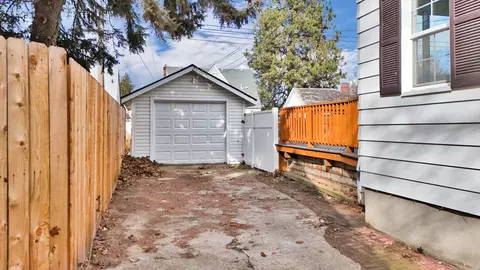 411 E Hoffman Ave, Spokane, WA 99207 photo 21
