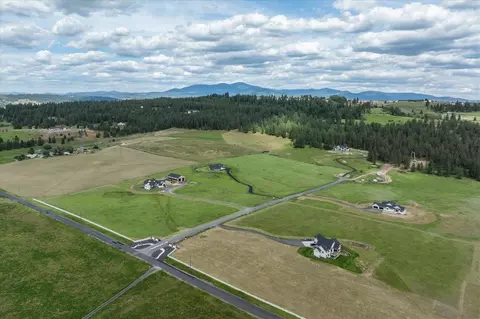 6303 E Foxtrot Ln, Colbert, WA 99005 photo 38