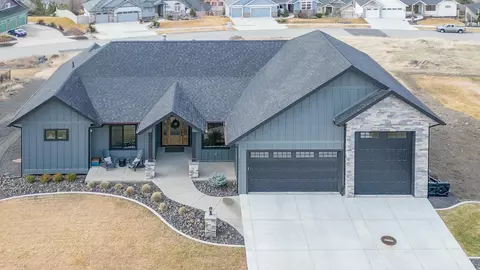 10511 N Wieber Dr, Spokane, WA 99208
