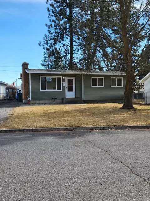 6604 N Calispel St, Spokane, WA 99208