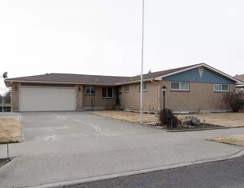 5809 N Fleming St, Spokane, WA 99205