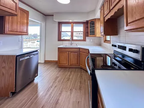 108 E Crown Ave, Spokane, WA 99207 photo 14