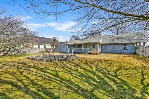 Exterior - 8819 E Main Ave, Spokane Valley, WA 99212 photo 5 of 9