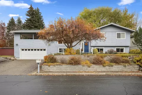 6121 S Crestline St, Spokane, WA 99223