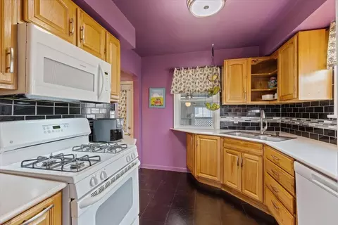 Kitchen - 2509 Everett Ave, Spokane, WA 99217 photo 1 of 3