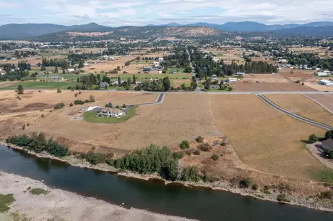23100 Euclid Ave, Otis Orchards, WA 99027