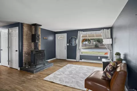 Living - 13413 E 7th Ave, Spokane Valley, WA 99216 photo 2 of 4