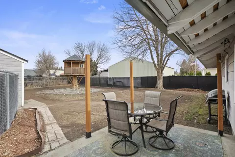 Exterior - 13413 E 7th Ave, Spokane Valley, WA 99216 photo 4 of 11