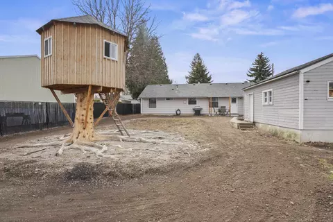 Exterior - 13413 E 7th Ave, Spokane Valley, WA 99216 photo 8 of 11