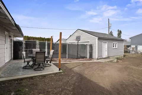 Exterior - 13413 E 7th Ave, Spokane Valley, WA 99216 photo 5 of 11
