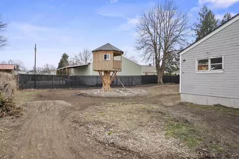 Exterior - 13413 E 7th Ave, Spokane Valley, WA 99216 photo 9 of 11