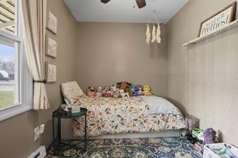 Bedroom - 13413 E 7th Ave, Spokane Valley, WA 99216 photo 3 of 3