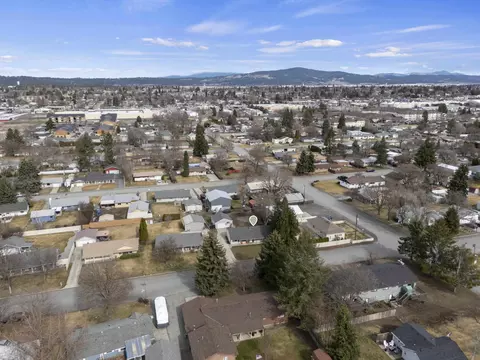 View/Area - 13413 E 7th Ave, Spokane Valley, WA 99216 photo 3 of 6