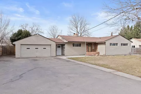 815 N Locust Rd, Spokane, WA 99206