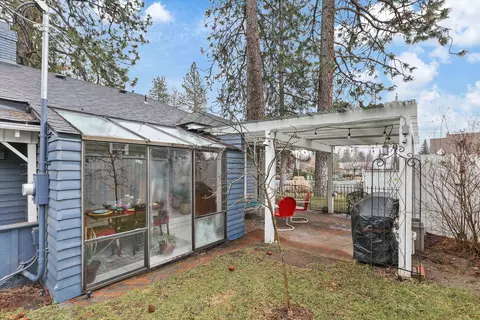 Exterior - 623 E High Dr, Spokane, WA 99203 photo 3 of 6