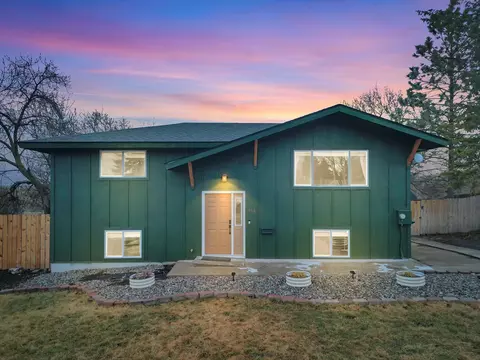 308 Holladay Dr, Cheney, WA 99004