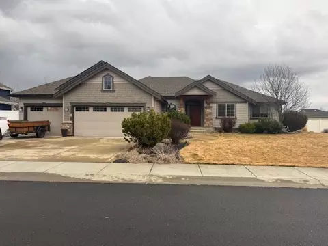 28 E Hillcrest Ct, Colbert, WA 99005