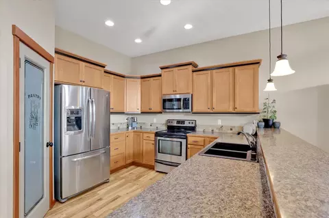 Kitchen - 28 E Hillcrest Ct, Colbert, WA 99005 photo 2 of 4