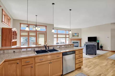 Kitchen - 28 E Hillcrest Ct, Colbert, WA 99005 photo 3 of 4