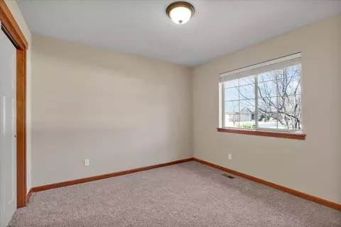 Bedroom - 28 E Hillcrest Ct, Colbert, WA 99005 photo 4 of 6