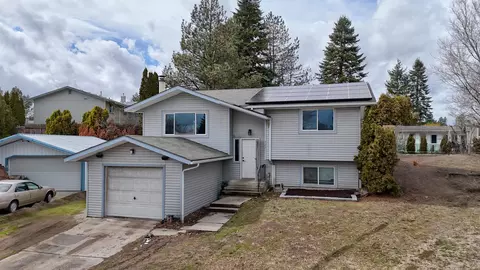 723 E Fort Henry Ct, Spokane, WA 99208