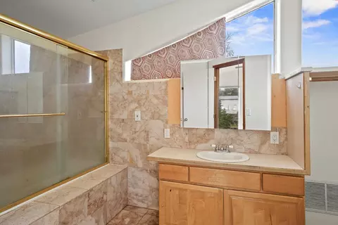 Bath - 3625 E 22 Ave, Spokane, WA 99223 photo 2 of 2