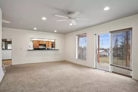Living - 3625 E 22 Ave, Spokane, WA 99223 photo 8 of 9