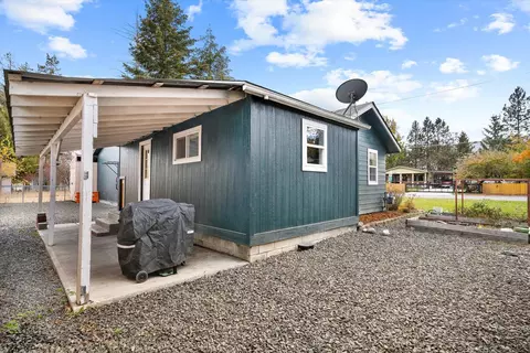 Exterior - 9721 E 4th Ave, Spokane Valley, WA 99212 photo 3 of 5