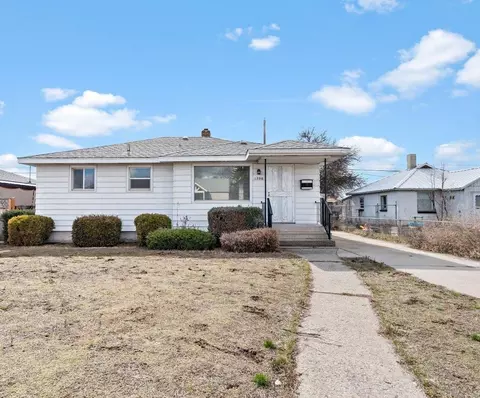 1208 E Courtland Ave, Spokane, WA 99207