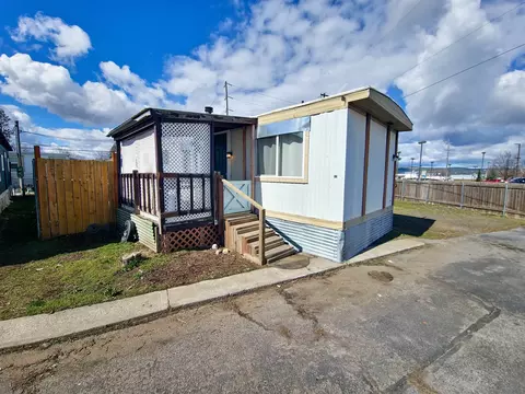 205 S Park Rd #12, Spokane Valley, WA 99212