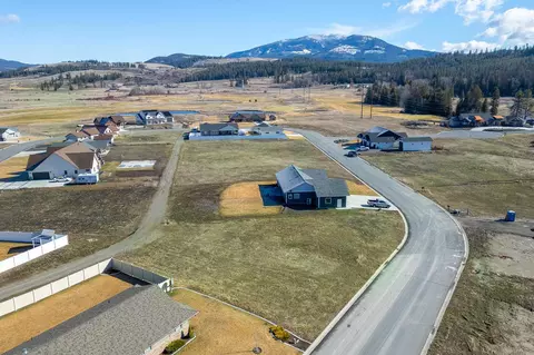2037 Ringneck Loop, Colville, WA 99114