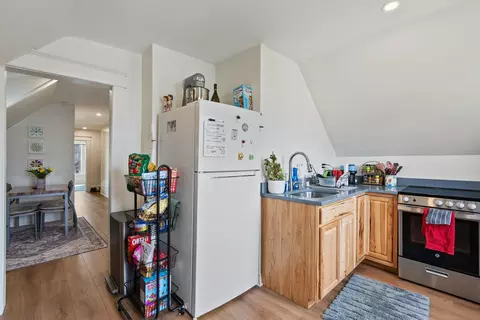 Kitchen - 415 E Baldwin Ave, Spokane, WA 99207 photo 5 of 5