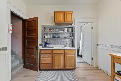 Kitchen - 415 E Baldwin Ave, Spokane, WA 99207 photo 3 of 5