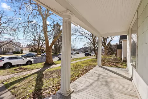 Exterior - 415 E Baldwin Ave, Spokane, WA 99207 photo 2 of 4