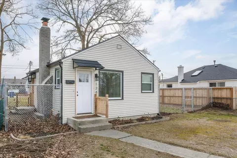 128 Everett Ave, Spokane, WA 99207
