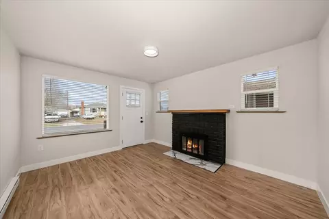 128 Everett Ave, Spokane, WA 99207 photo 4