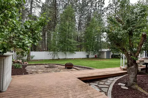 Exterior - 904 E Blackhawk Dr, Spokane, WA 99208 photo 2 of 6