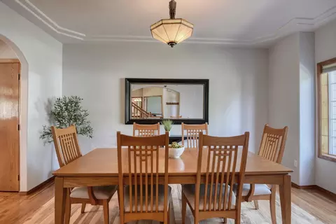 Dining - 904 E Blackhawk Dr, Spokane, WA 99208 photo 2 of 2
