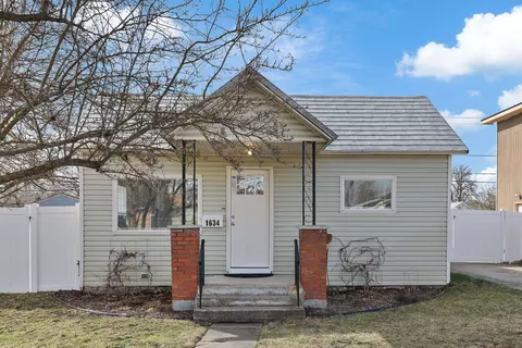 1634 E Longfellow Ave, Spokane, WA 99207