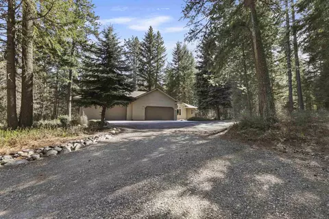 2427 E Canter Ln, Deer Park, WA 99006