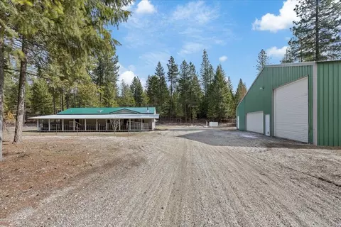 3627 Solokar Rd, Loon Lake, WA 99148