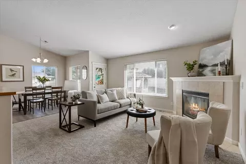 Living - 1702 E Vanetta Ave, Spokane, WA 99217 photo 1 of 4