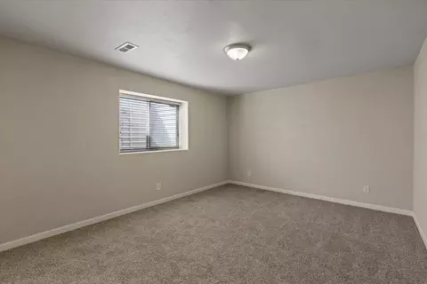 Bedroom - 1702 E Vanetta Ave, Spokane, WA 99217 photo 3 of 4