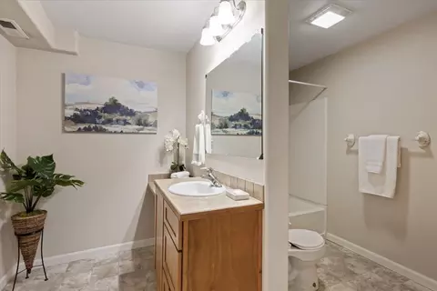 Bath - 1702 E Vanetta Ave, Spokane, WA 99217 photo 4 of 4