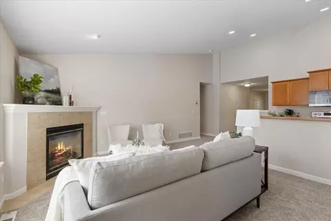 Living - 1702 E Vanetta Ave, Spokane, WA 99217 photo 3 of 4