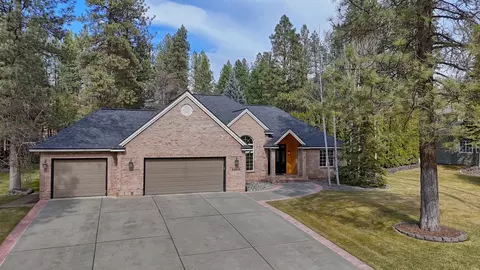 5203 E Zeus Ct, Mead, WA 99021